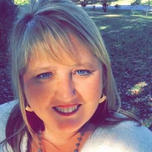 Meet your Posher, Gina